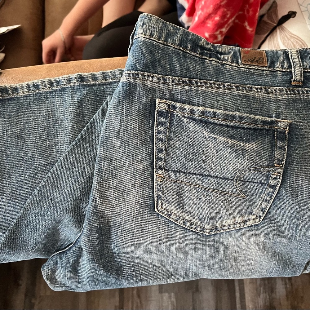Jeans - Picture 2 of 3
